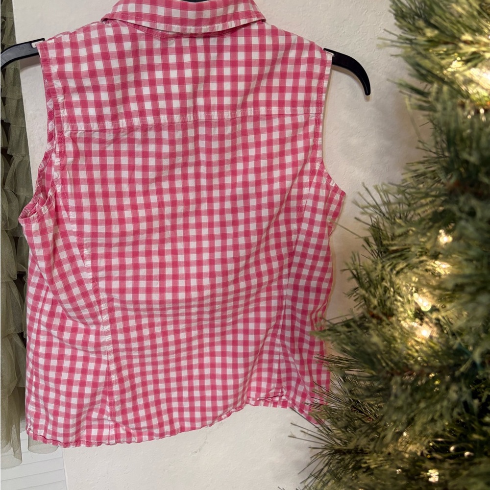 Jones New York Pink Gingham Women’s Button Down Sleeveless Top. - Picture 5 of 9